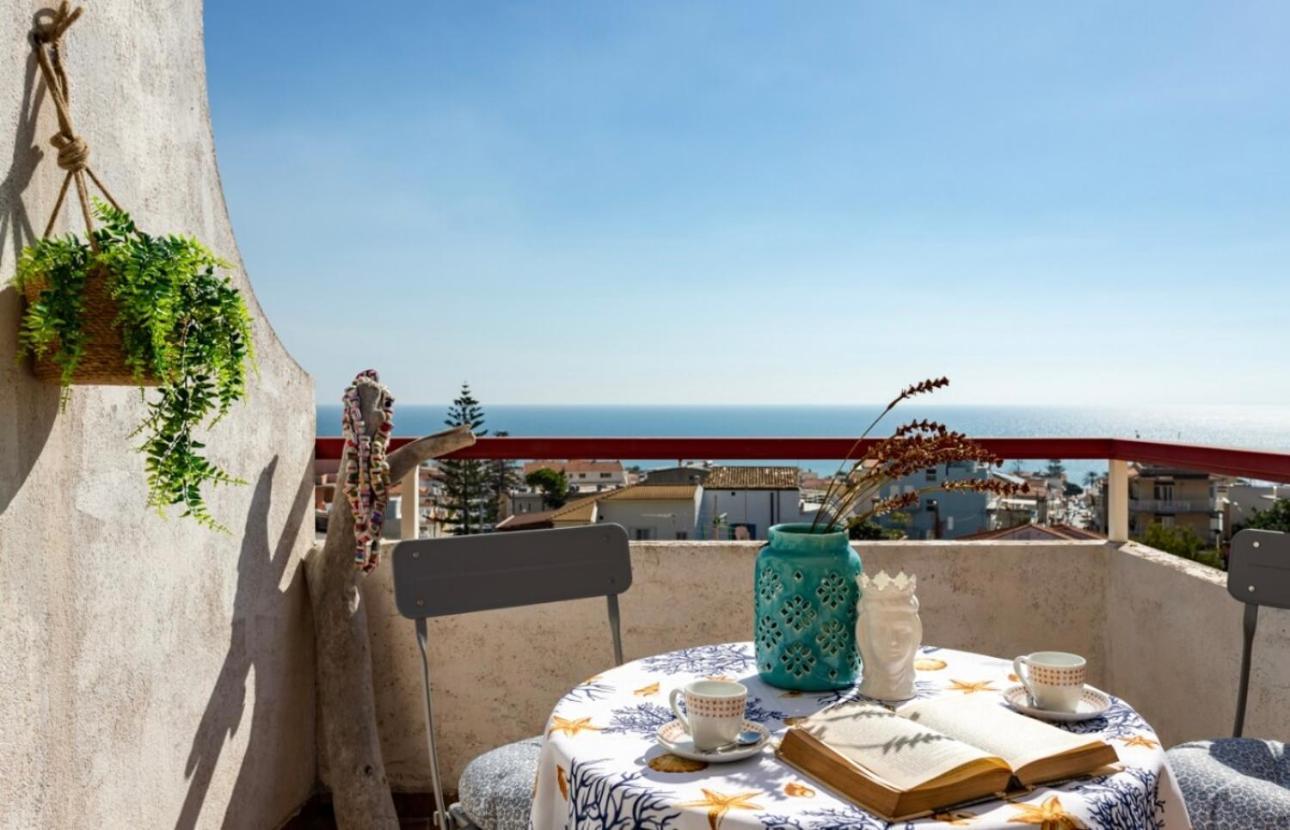 Terrazza Da Amare E Parcheggio Privatoe Aria Condizionata Apartment Марина ди Рагуса Екстериор снимка